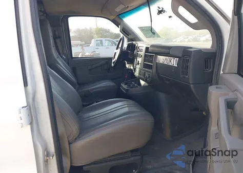 2017 Chevrolet Express G2500 z USA, uszkodzony, nr VIN 1GCWGAFFXH1161758